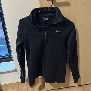 Patagonia 1/4 zip - very gently worn